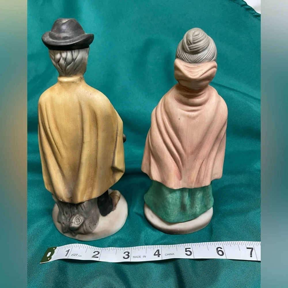 Vintage Figurines - Grandma Grandpa
